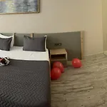 Agora 3*
