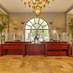 Aparthotel Agora