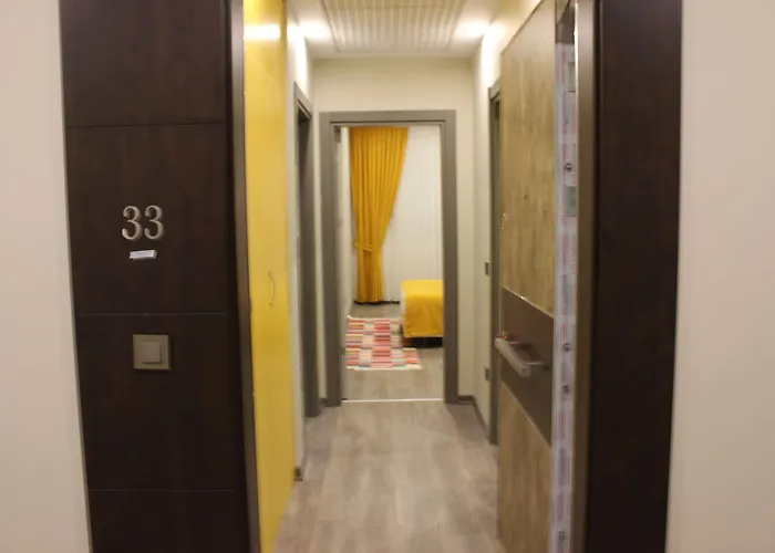 Agora Aparthotel 2*
